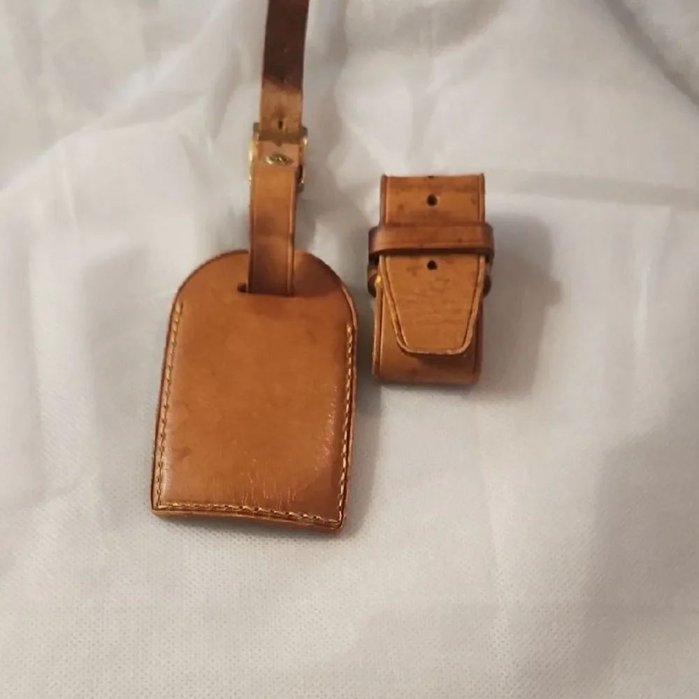 Louis Vuitton Brown Leather Bag Tag - Picture 3 of 4
